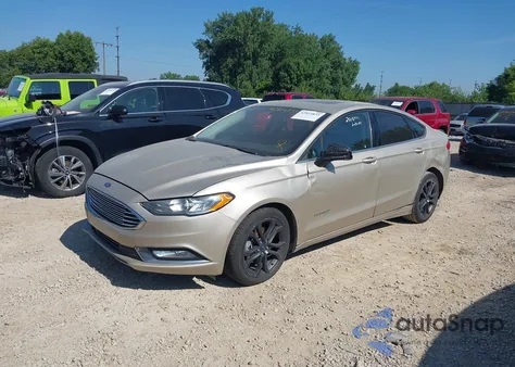 2018 Ford Fusion Hybrid Se z USA, uszkodzony, nr VIN 3FA6P0LU9JR269819